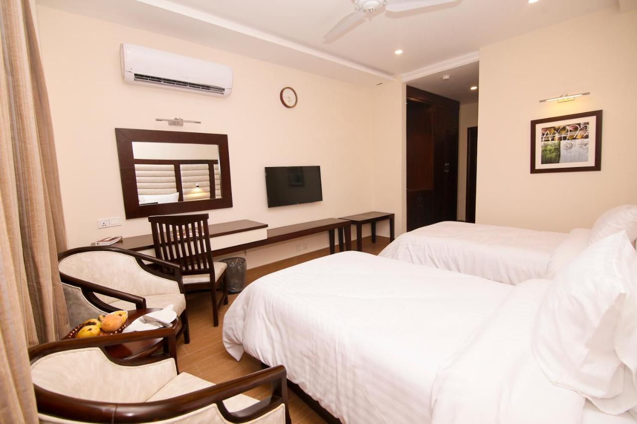 Hotel One Rahim Yar Khan Club Road Exterior photo